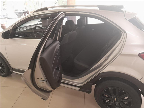 Chevrolet Onix 1.4 MPFI LT 8V FLEX 4P AUTOMÁTICO