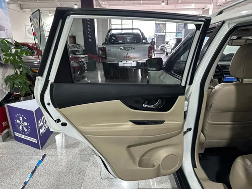 Nissan X-Trail 2.5 Exclusive 2 Row Cvt