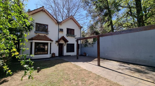 Casa En Venta, En Del Viso, A Media Cuadra De La Ruta 8 (av. Illia),sobre La Calle Mendelsohn