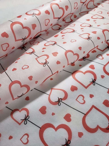 Tnt Estampado Coração Namorados Decoracao 1,4m X 2 Metros