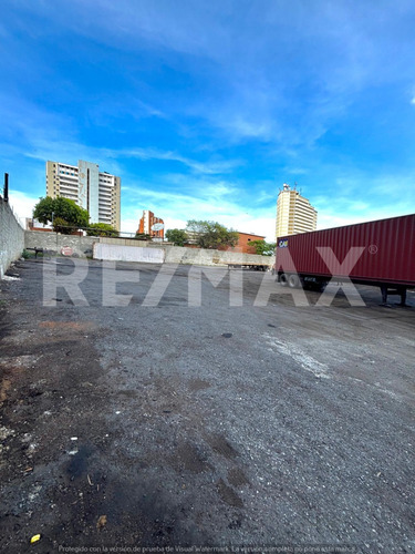 Se Vende Terreno En Playa Grande.