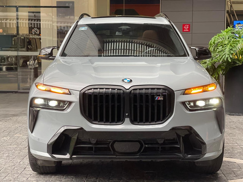 BMW X7 4.4 V8 M60I