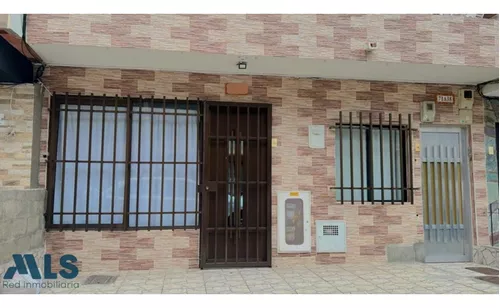 Casa De Un Solo Nivel En Buenas Condiciones.(mls#248571)