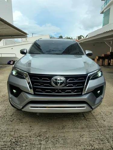 Toyota Fortuner 2,4l Srv Diesel 2023 4x2 At