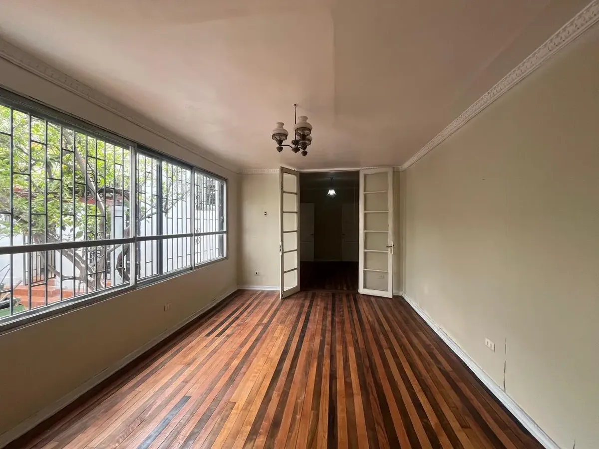 Imagen 5 de 20 de Se Vende Hermosa Casa 4d-1b-1estacionamiento