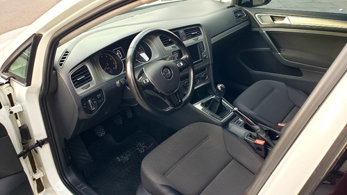 Imagen 9 de 15 de Volkswagen Golf 1.4 Comfortline Tsi Permuto/fcio
