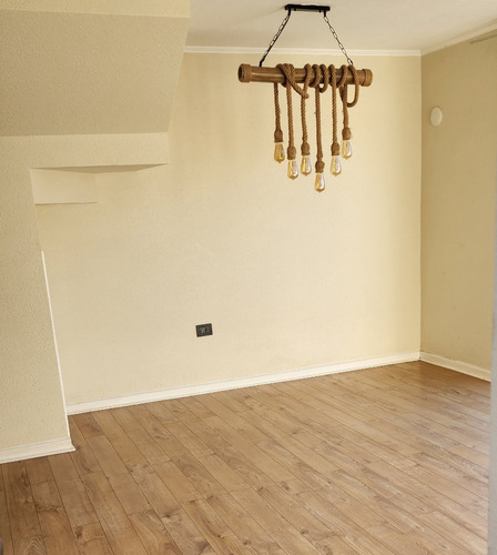 Se Vende Casa 3d 2b Con Loggia 4 Estacionamientos Buin