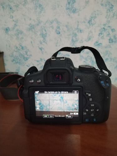 Canon Eos Rebel T6i + Lente 18-55 Stm Negro (Usado)