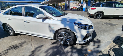 Imagen 9 de 20 de Hyundai Sonata Hev Premium Hev 2.0 Premium