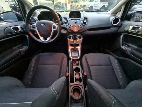Imagen 10 de 13 de Ford Fiesta Kinetic 1.6 Se Plus Powershift