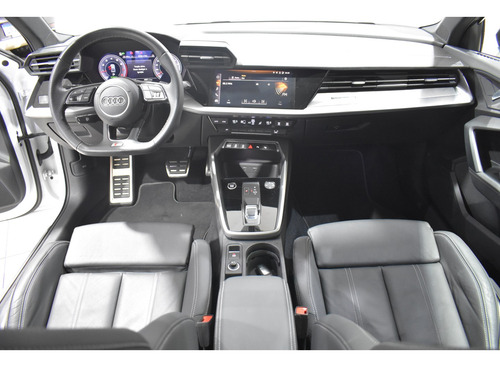 Audi A3 2.0 40 TFSI MHEV SEDAN PERFORMANCE BLACK S-TRONIC
