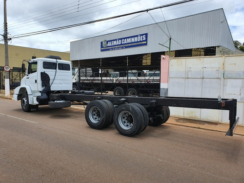 Mercedes-benz 1620
