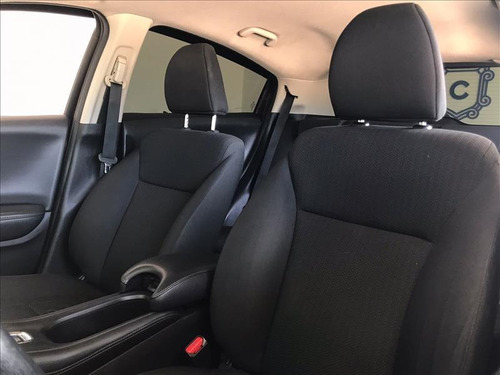 Imagem 10 de 13 de Honda Hr-v 1.8 16v Ex