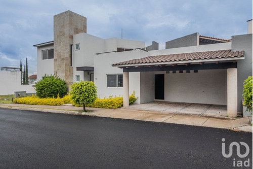 Venta Casa 3 Ambientes Hacienda Real Tejeda