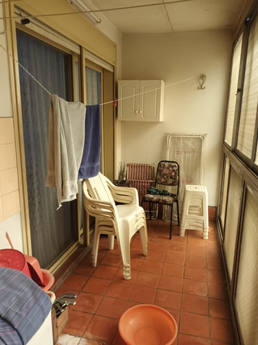 Departamento Muy Buen Estado Barrio Espora Primer Piso