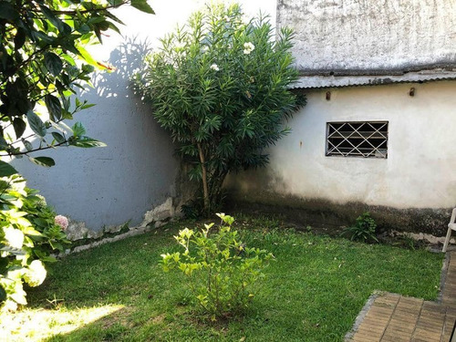 Casa En Venta En Villa Ballester