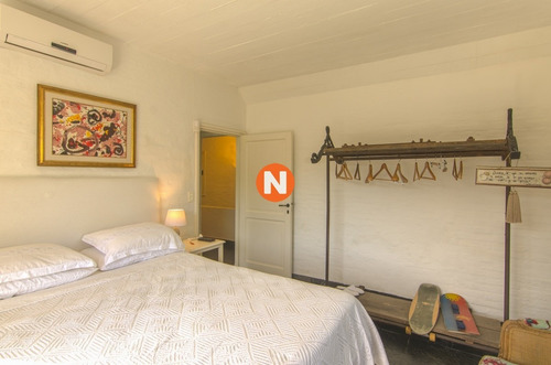 Espectacular Casa En Venta En El Golf, Unica Con 7000 Mt2 De Terreno.- Ref: 209160