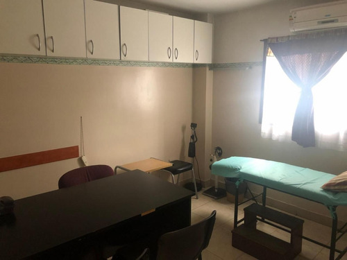 Imagen 11 de 30 de Centro Médico En Venta De Excelente Ubicación En Banfield Este