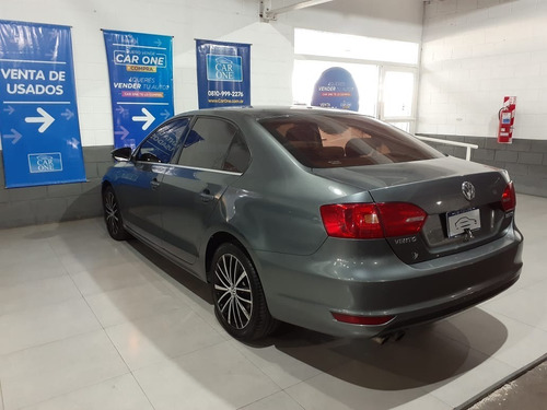 Volkswagen Vento 2.0 Fsi Sportline Dsg 2012 Dg