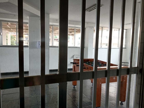 Apartamento À Venda Na Rua Moraes Cardoso, Centro, Nilópolis - Rj - Liv-11014