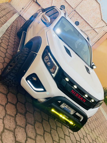 Nissan NP300 Frontier 2.5 Le Diesel Aa 4x4 At