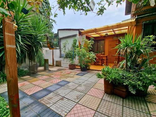Casa En Barrio Historico De Ñuñoa (87800)