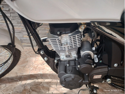 Imagen 19 de 21 de Zanella Rx 150 Z7 Pocos Kms Leer Con Porta Alforjas Y Alforj