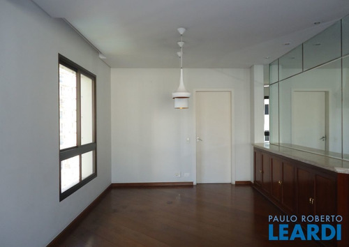 Imagem 3 de 15 de Apartamento - Campo Belo - Sp - 550433