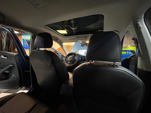 Imagen 15 de 25 de Volkswagen Vento 2021 1.4 Highline 150cv At No Passat Hybrid