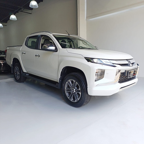 Mitsubishi L200 2.4 Triton Sport Hpe S Cab. Dupla 4x4 Aut. 4p 6 marchas