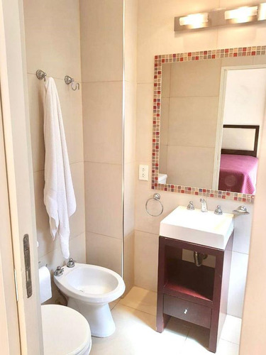 Imagen 3 de 8 de Venta De Departamento En Av. Indalecio Chenault 1700, Las Cañitas. Belgrano.