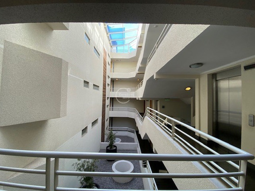 Departamento En Arriendo De 2 Dorm. En Lo Barnechea