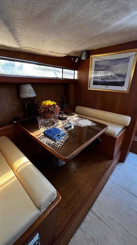 Imagen 14 de 15 de Sea Ray 330 Expres 2 Caterpillar 330 Linea De Eje Web Marine