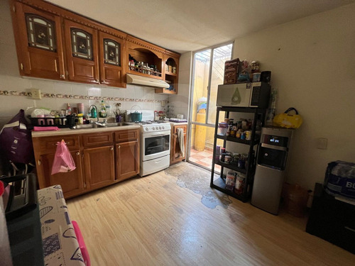 Casa En Venta En Ciudad Galaxia Los Reyes