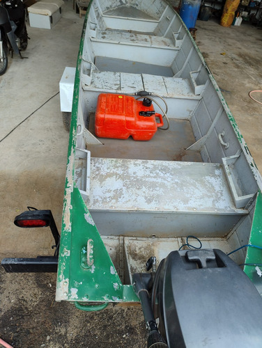 Barco De Pesca De Aluminio , Tipo Bote Para Ate 3 Pessoas .
