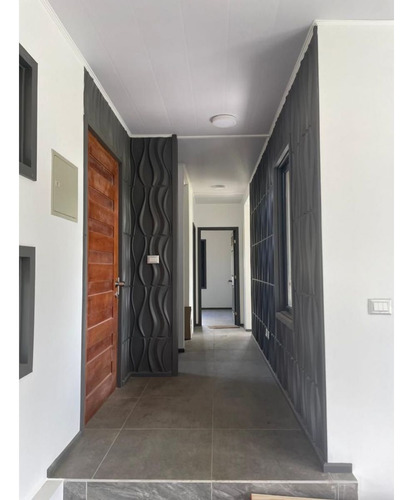 Moderna Y Elegante Casa En Parcela De 5.000 M² En Condominio