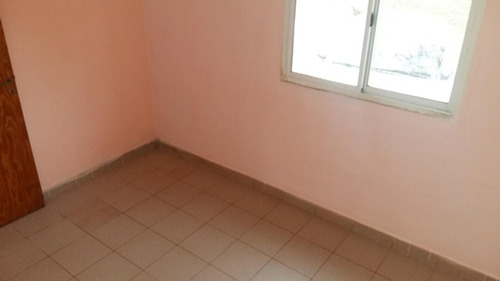 Depto De Un Dormitorio En Alquiler, B° Miguel Lanus