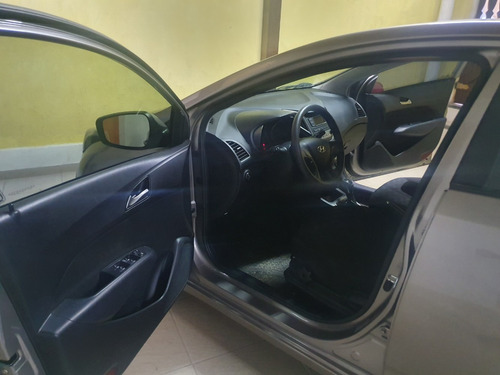 Hyundai - Hb20 Hatch 2016- Automático