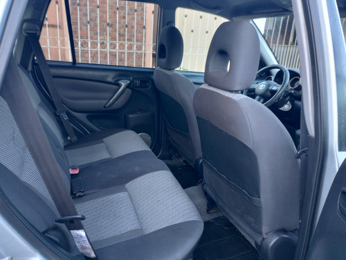 Bonita Y Conservada Rav 4 2004 4 Cilindros ,todo Le Trabaja