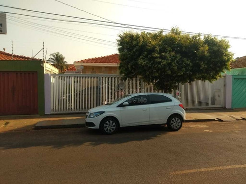 Imagem 1 de 6 de Venda De Casas / Padrão Na Cidade De Araraquara 10578