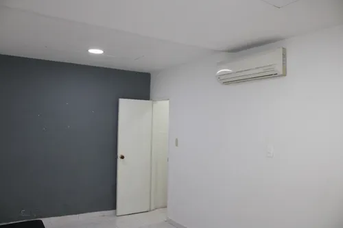 Cómodo Consultorio Con A/a En Centro Médico