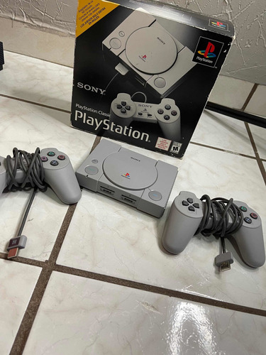 Play Station 1