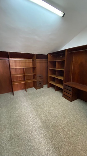 Imagen 19 de 20 de Vendo Ph 320m2 5h/4.2b/3p Colinas De Valle Arriba 6918