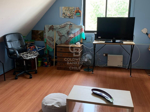 Casa Familiar En Escriva De Balaguer, Lo Barnechea