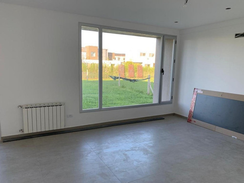 Imagen 26 de 30 de Casa En Venta 3 Dormitorios En Las Golondrinas