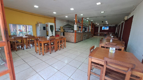 Local Comercial, Como Restaurante Con Patente Diurna
