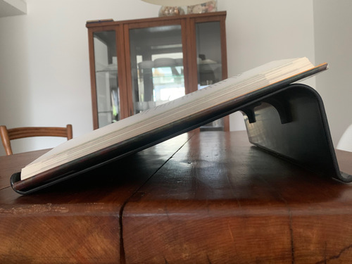 Soporte Plástico Para Apoyar Notebook O Libro Ikea Negro (Usado)