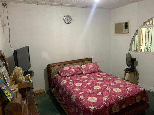 Imagen 9 de 14 de Casa Tres Habitaciones Un Baño 2 Puestos De Estacionamiento
