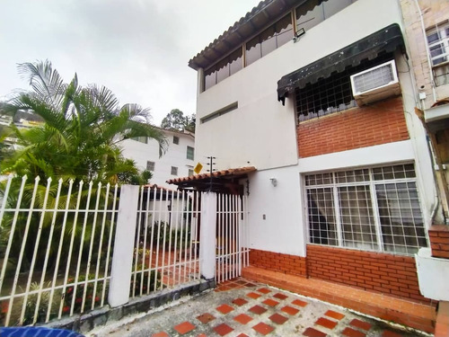 Se Vende Casa 270m2 3h/3b/2pe Santa Monica