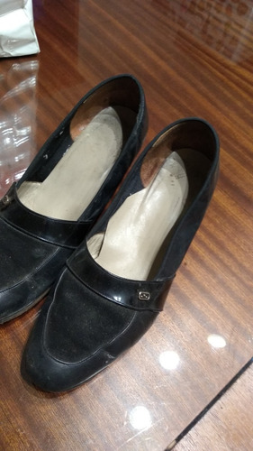 Zapatos Negros Combinados Con Hebilla Nro 38